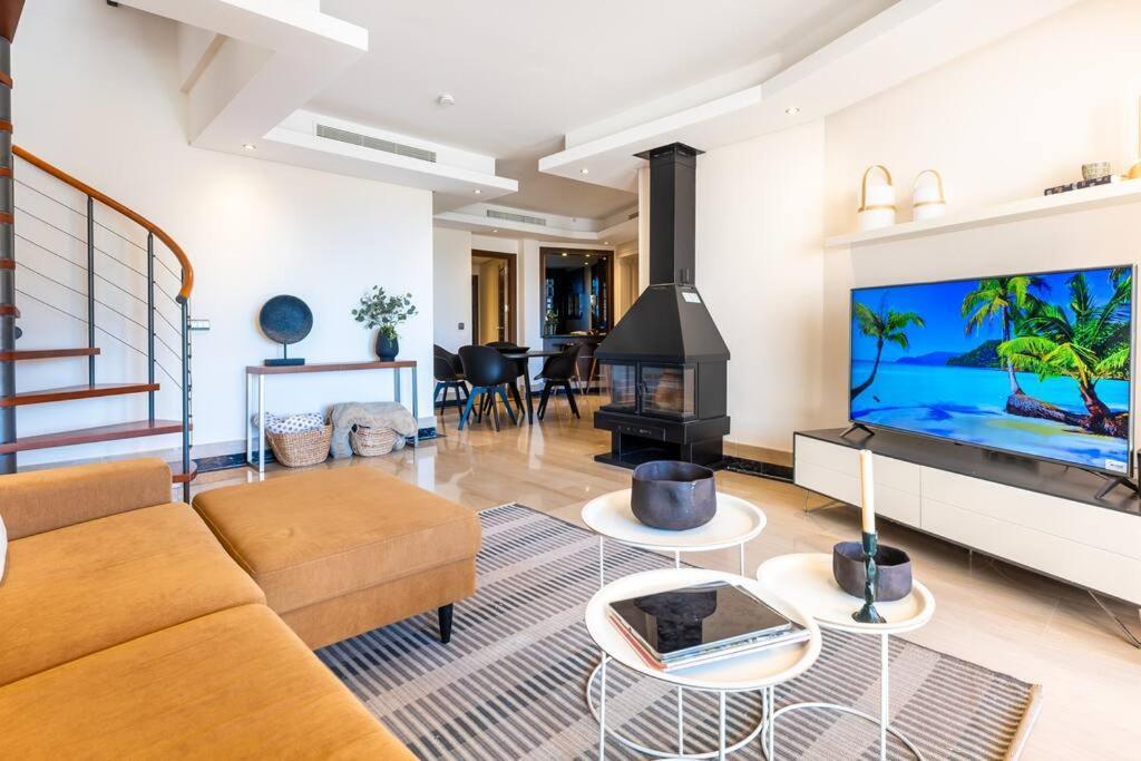 3Br Penthouse With Private Pool Apartamento Estepona